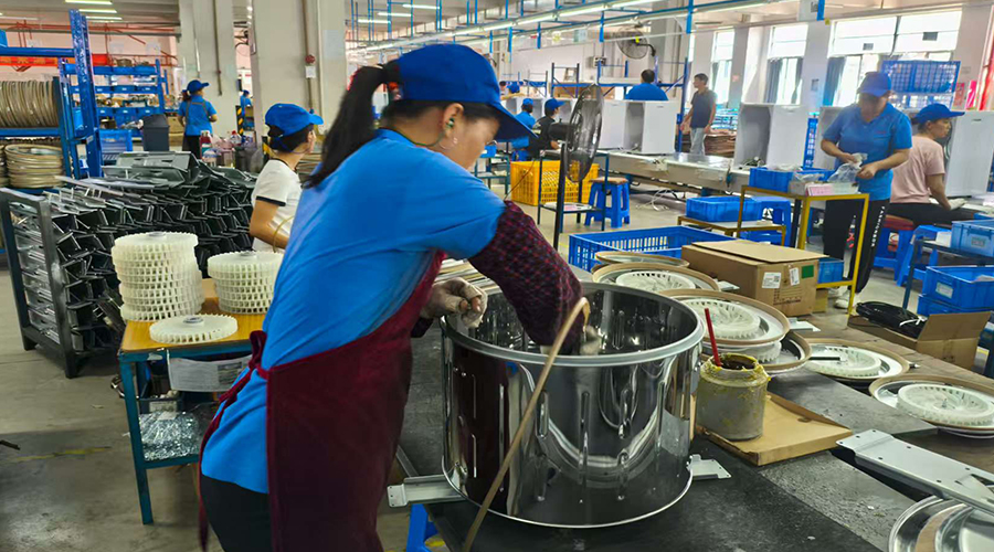 烘干機發(fā)出異響？別慌，我們來幫您