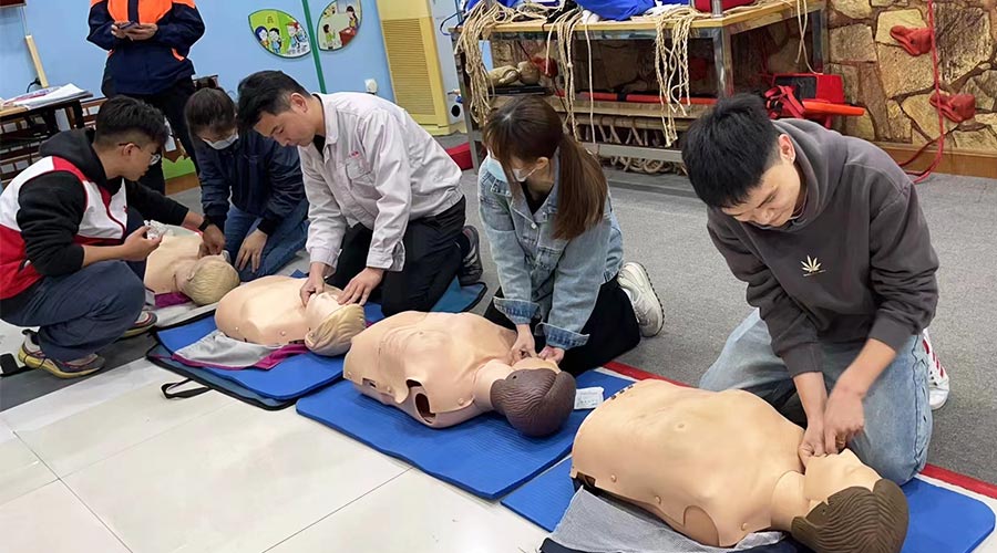 提升自救互救能力！金環(huán)電器開(kāi)展初級(jí)救護(hù)員培訓(xùn)學(xué)習(xí)
